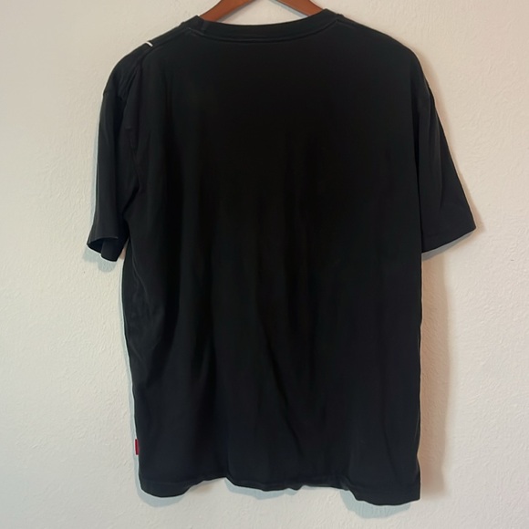 DISNEY MARVEL Hong Kong Disneyland Avengers T-Shirt - Picture 5 of 5